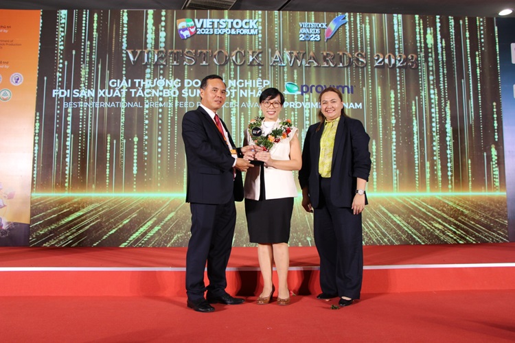 Công ty TNHH Một Thành viên Provimi Việt Nam đạt giải thưởng “Doanh nghiệp FDI sản xuất thức ăn chăn nuôi bổ sung tốt nhất”  tại Triển lãm Vietstock 2023
